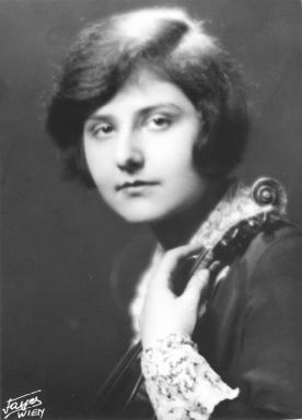 Abb. 6: Alma Rosé, Foto: Foto Fayer 1920-1925, Quelle: ÖNB/Wien Bildarchiv 12992106, http://www.bildarchivaustria.at/Pages/ImageDetail.aspx?p_iBildID=12992106